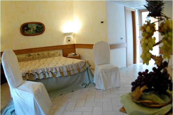 Hotel Pace San Giovanni Rotondo Rum bild